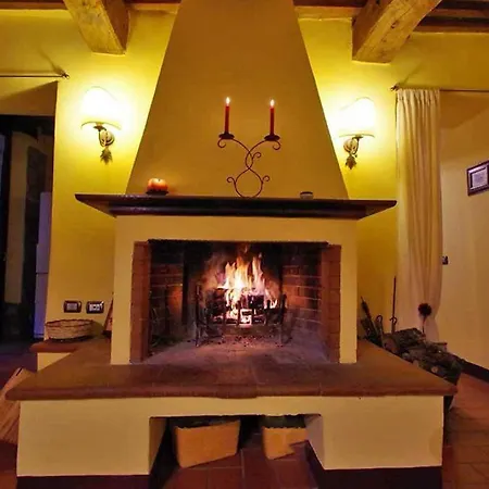 Le Ginestre Con Piscina In Val D'orcia Holiday home Radicofani