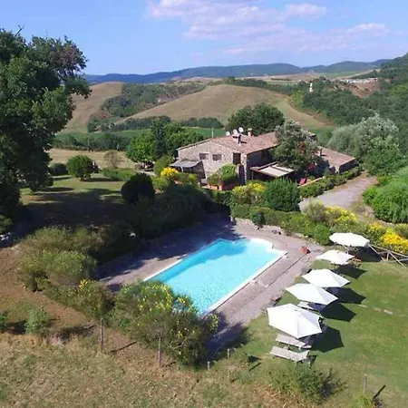Holiday home Le Ginestre Con Piscina In Val D'orcia Radicofani